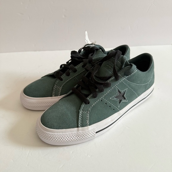 Converse All Stars Shoes - Stylish Green Converse All Star Low Top Women Sneakers size women 7.5 men 5.5
